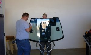 Rimrock Autoglass replacing a windshield in Redmond OR